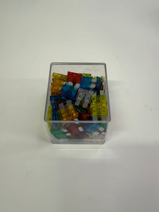 Fuses Automotive Assortment 100 pieces Normal staple type